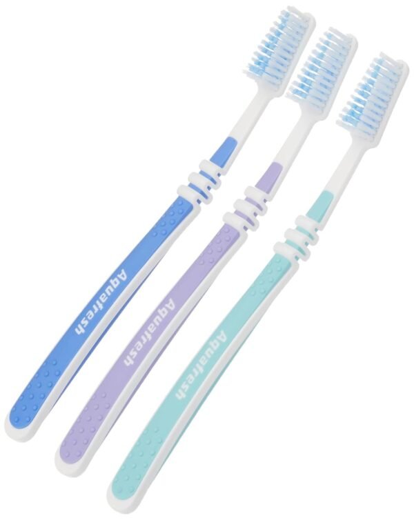 AQUAFRESH TOOTH BRUSH